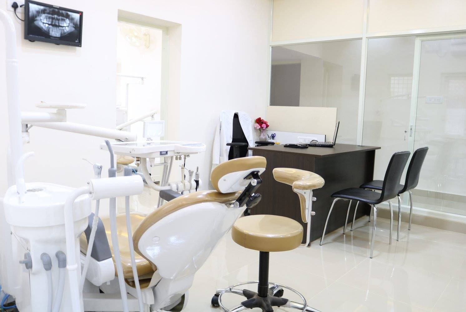 Samhita Dental clinic facility in Basaveshwaranagar